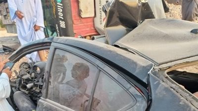 في طريقه لزيارة شقيقته بأسوان.. مصرع شاب بتصادم مروع على طريق إسنا الصحراوي الغربي