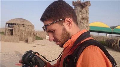 استشهاد الصحفي الفلسطيني حسام العدلوني وزوجته وأطفاله