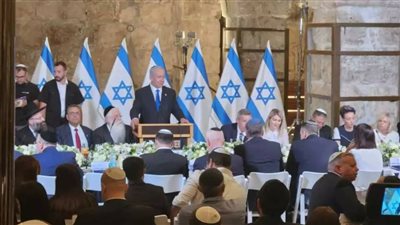 إيهود أولمرت: المدينة الإنسانية في غزة معسكر اعتقال وتطهير عرقي برعاية حكومة نتنياهو 