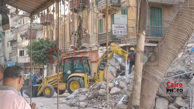 شقيقان.. ارتفاع عدد ضحايا عقار العطارين المنهار بالإسكندرية لـشخصين و 7 مصابين 