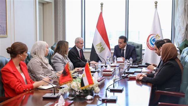 وزير الصحة والسكان