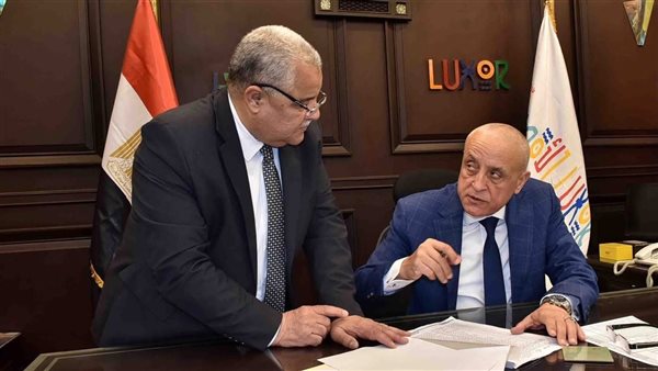 محافظ الأقصر ووكيل