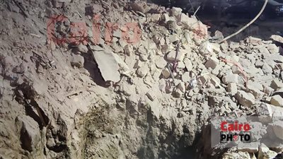 حفرة عمقها 10 أمتار.. مصدر بمحافظة القاهرة يكشف تفاصيل المعاينة الأولى لعقار الفنان نور الشريف المنهار | خاص