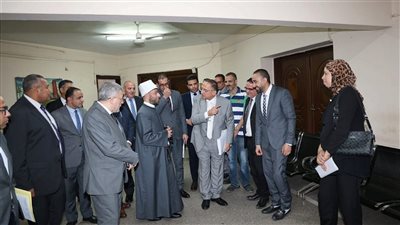 الأزهري يعقد اجتماعًا مع هيئة الأوقاف لضبط الجوانب القانونية في التعامل مع الأعيان الوقفية