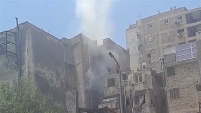 اندلاع حريق بعمارة سكنية في ميدان التجنيد بحلمية الزيتون │ صور