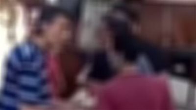 صفحات الإخوان تنشر فيديو لشخص يروج للمواد المخدرة.. مصدر أمني: قديم والشخص الظاهر في المقطع متوفٍ منذ 3 سنوات