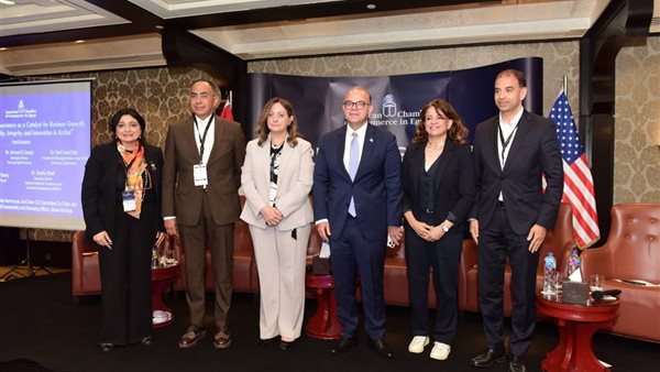 جانب من الجلسة النقاشية