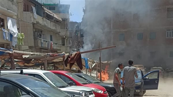 حريق بأرض فضاء بالإسكندرية