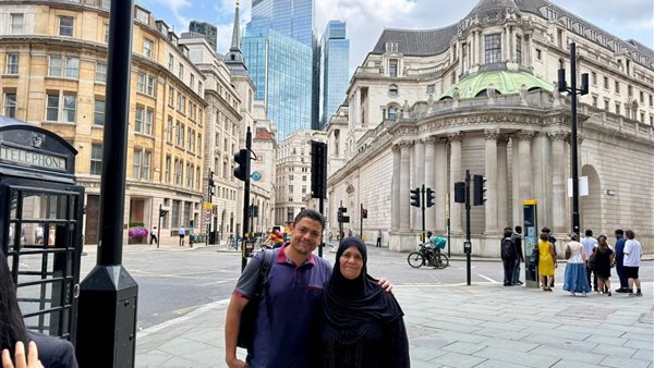 الدكتور أحمد إبراهيم