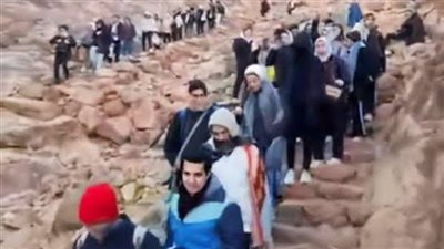 527 سائحًا وزائرًا اليوم بمدينة سانت كاترين لزيارة المقدسات الدينية وتسلق جبل موسى
