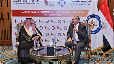 وزير البترول يبحث مع نائب وزير الصناعة السعودي تعزيز الاستثمارات في مجال التعدين 