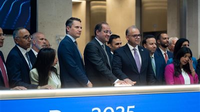 رئيس الرقابة المالية يشارك في افتتاح جلسة تداول بورصة لندن