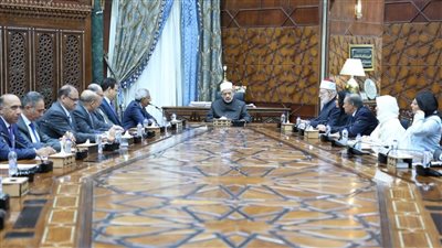 لتعريفهم برسالة الأزهر.. الإمام الطيب يستقبل سفراء مصر الجدد في 22 دولة حول العالم