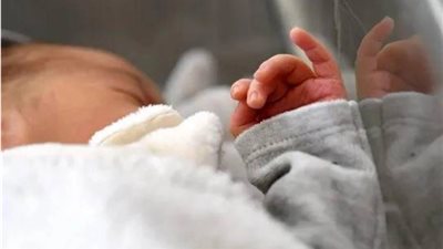 العثور على رضيعة حديثة الولادة على السلم الخلفي لغرفة العمليات بمستشفى قطور في الغربية 