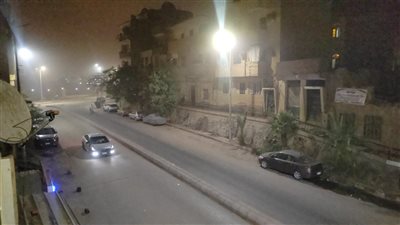 عاصفة ترابية تضرب مدينة أسوان فجرًا.. والأرصاد تحذر من احتمالية هطول أمطار | صور