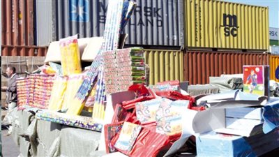 قرار بتخصيص لنش إطفائي بميناء الإسكندرية أثناء شحن وتفريغ البضائع الخطرة