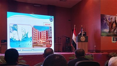 محافظ السويس: تسريع استكمال خط مياه الشرب ومشروعات إسكان ورصف وتطوير لدعم السياحة والاستثمار