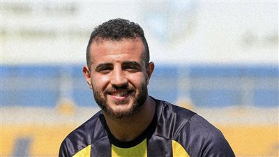 المقاولون العرب يضم إسلام هشام مهاجم بتروجت