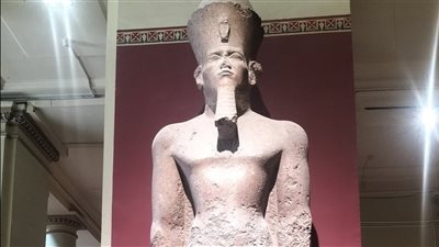 المتحف المصري بالتحرير يعلن عرض تمثال من الجرانيت الأحمر لـ الملك سنوسرت الثالث 