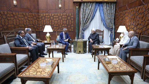 الدكتور أحمد الطيب