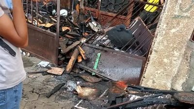 السيطرة على حريق بمخزن أخشاب في العاشر من رمضان| صور