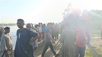 بعد 20 ساعة من البحث.. العثور على جثمان أولى الشقيقات الثلاث ضحايا الغرق بترعة بأسيوط