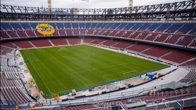 برشلونة يختبر تقنيًا منشآت كامب نو الجديد استعدادًا لإعادة الافتتاح الجزئي