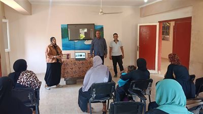 دورات تدريبية صيفية لتمكين الشباب وتطوير مهاراتهم بعدد من مراكز الشباب بالأقصر