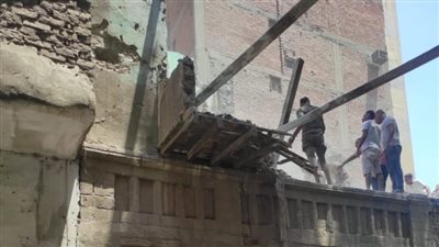 انهيار عقار مكون من 4 طوابق بمصر القديمة 