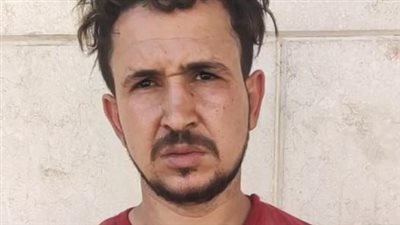 أحد الناجين من انهيار عقار ساحل شبرا: ابني الصغير قالي البيت بيقع وأنا مكنتش مصدقه