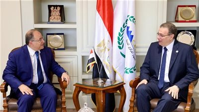 رئيسا التنظيم والإدارة وهيئة الدواء يبحثان تعزيز التعاون المشترك في مجالات التطوير المؤسسي