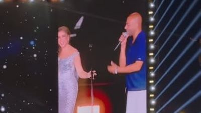 تامر عاشور يطمئن جمهوره خلال حفل أنغام بعد خضوعه لعملية الرباط الصليبي: أنا زي الفل