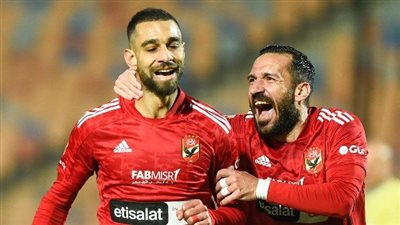 10 راحلون عن الأهلي قبل الموسم الجديد.. معلول والسولية الأبرز