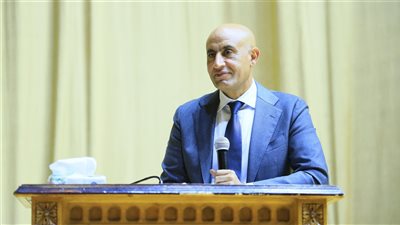 التعليم تشدد على حظر مناقشة القضايا الخلافية ذات الطابع السياسي أو الديني داخل المدارس