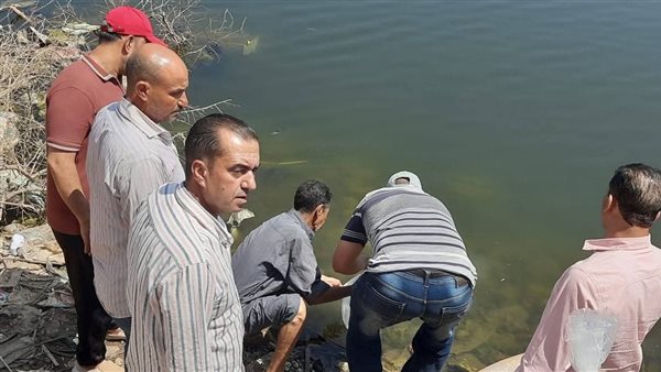 إطلاق زريعة في البحر