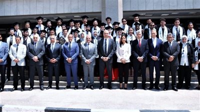 وزير الطيران المدني يشهد حفل تخرج دفعة جديدة من طلاب معهد هندسة وتكنولوجيا الطيران 