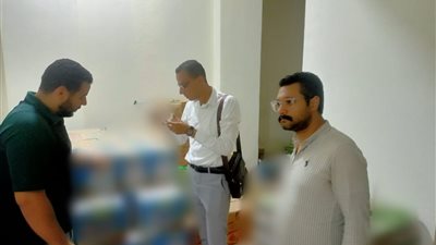 ضبط 6 آلاف عبوة مشروبات وخل مجهولة المصدر قبل طرحها بالأسواق في سوهاج