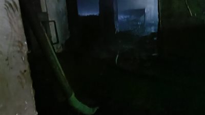 النيابة تأمر بانتداب المعمل الجنائي لبيان سبب حريق مصنع زجاج بشبرا الخيمة