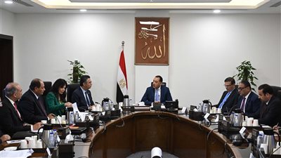 رئيس الوزراء يتابع جهود تطوير قطاع صناعة السكر في مصر وتعزيز الإنتاج المحلي
