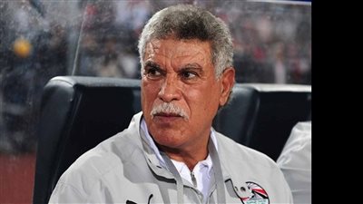 عمر جابر ومدير الكرة بـ الزمالك يزوران حسن شحاتة 