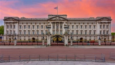 مأساة جديدة بالعائلة المالكة البريطانية.. مقتل حفيدة شقيق الأميرة ديانا في ظروف غامضة