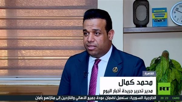 الكاتب الصحفي محمد