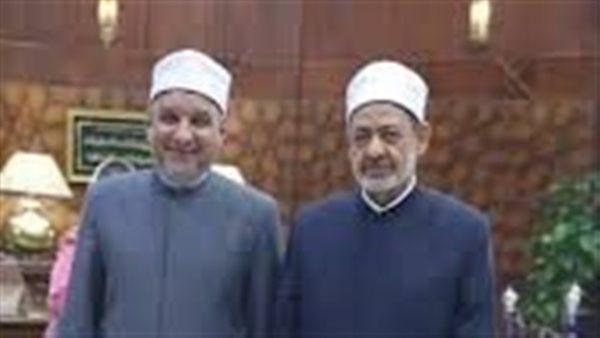 الدكتور أحمد الطيب