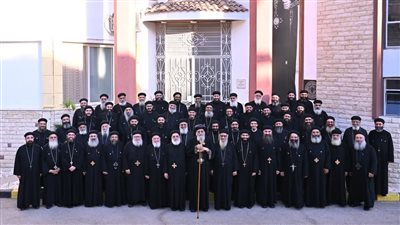 البابا تواضروس يلتقي كهنة كنائس غربي الإسكندرية