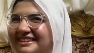 الثامنة على الجمهورية بالثانوية لـ القاهرة 24: أحلم بدخول طب قصر العيني.. وعميد الكلية: أهلًا وسهلًا بيكي 