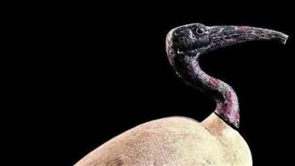 التمثال الأثري