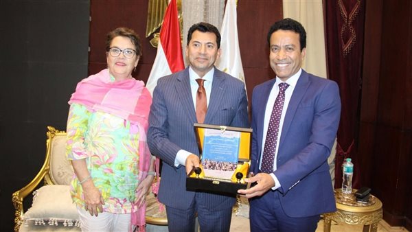 تكريم سامح حسين