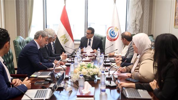 وزير الصحة والسكان