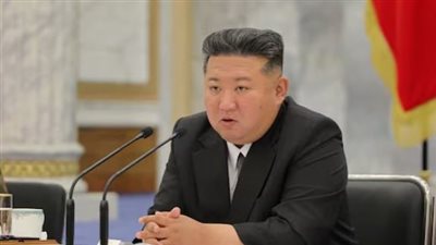 زعيم كوريا الشمالية يشرف على تجارب عسكرية جديدة لاختبار الانتشار القتالي