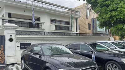 الهند: اعتقال رجل أدار سفارة وهمية وخدع ضحاياه بوعود توظيف وهمية